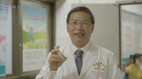 爱心守护医护工作者 百支绿芳华抗病毒抑菌剂捐助一线 爱心守护医护工作者 百支绿芳华抗病毒抑菌剂捐助一线